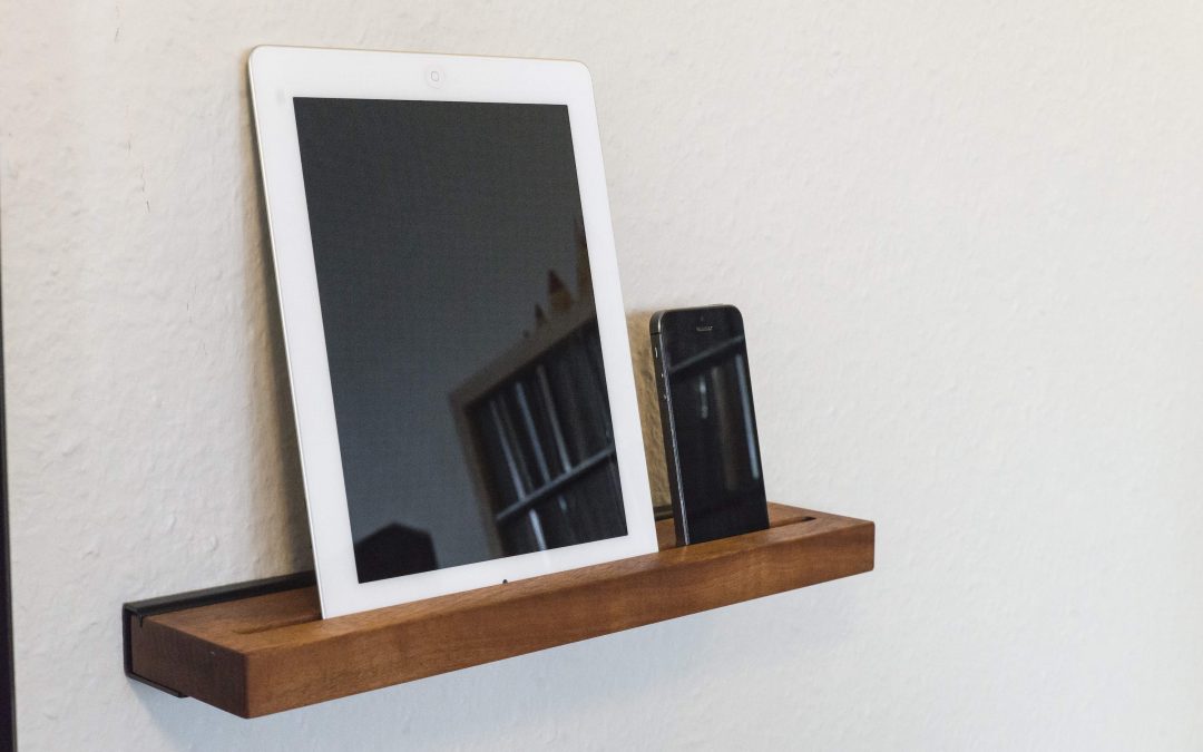 INDIA wall mounted shelf for iPad